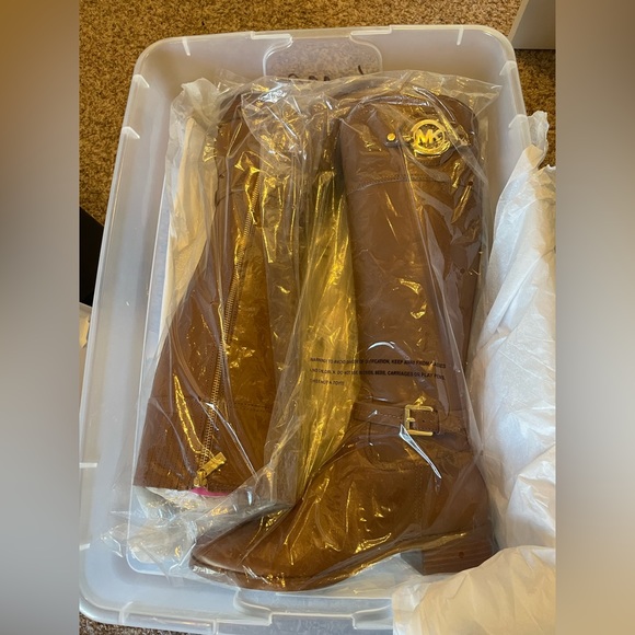 Michael Kors boots - Picture 3 of 4